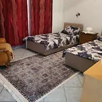 Apartament Kiki - Emerald River With Private Gardens